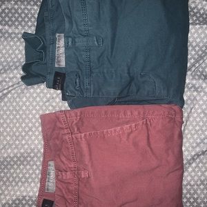 Aeropostale size 28/30 pants. Barely worn. Slim